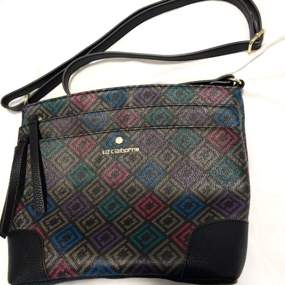 LIZ CLAIBORNE